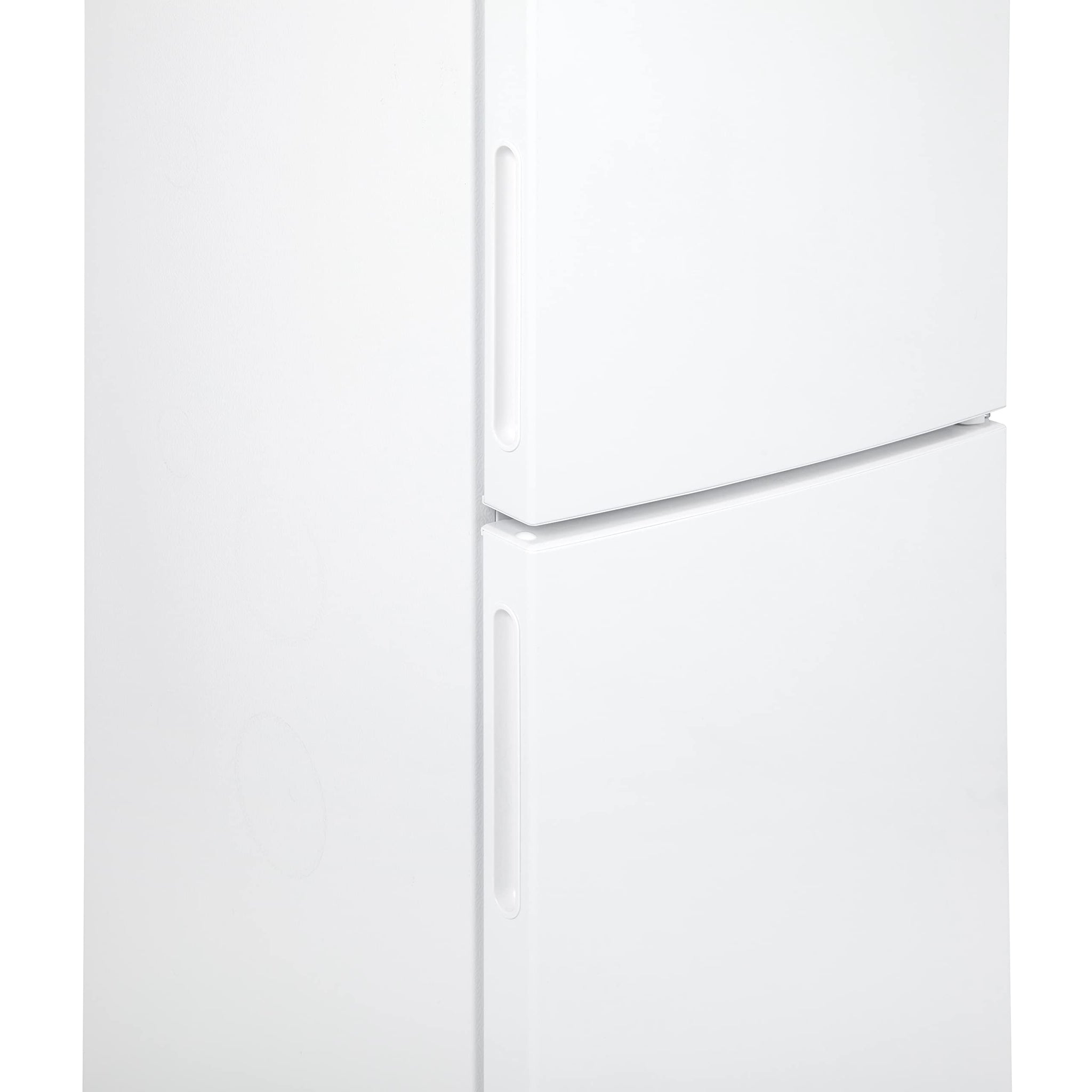 Willow WFF157W 157L Freestanding 70/30 Fridge Freezer with Adjustable Thermostat, Mark-Proof Finish, Low Frost, 2 Year Warranty - White